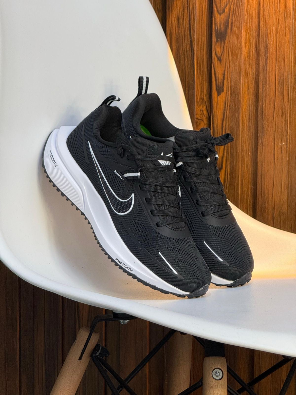 NIKE ZOOM SPEED CARITA NEGRO - BLANCO