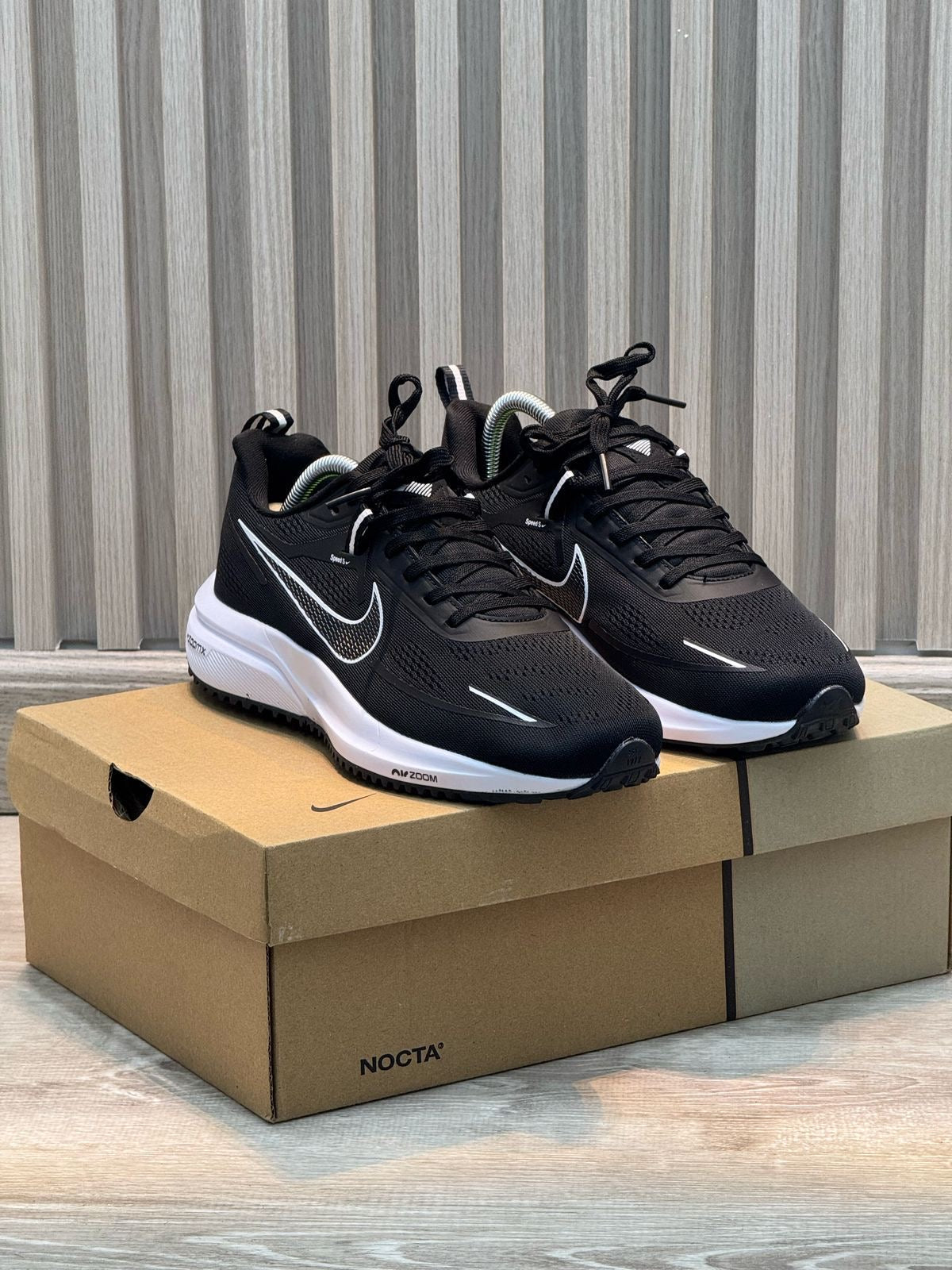 NIKE ZOOM SPEED CARITA NEGRO - BLANCO
